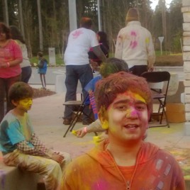 HOLI KIDS